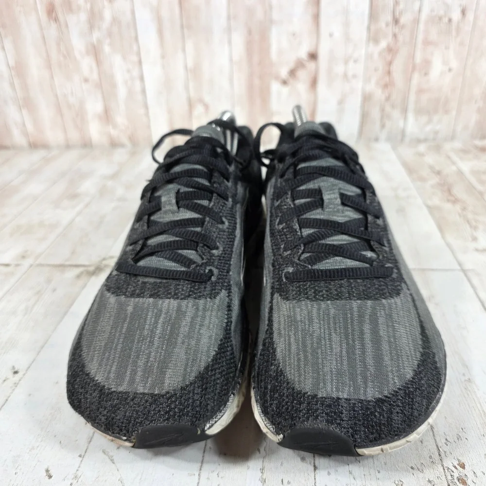 Altra Escalante Mens 8 Womens 9.5 Black Grey Running Shoes AFM1733G-3 Zero Drop